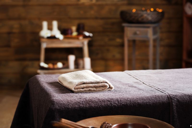 Chuẩn bị các vật dụng cần thiết khi massage