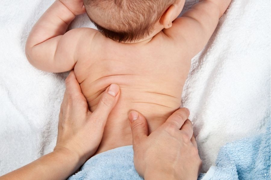 Tiêu chí chọn dầu massage cho trẻ