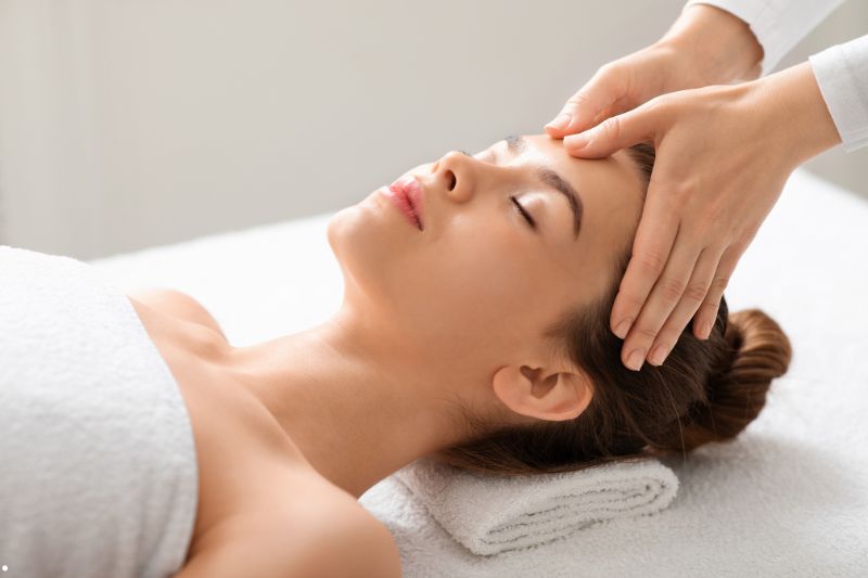 Giới thiệu về massage bấm huyệt là gì