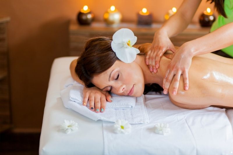Cách thực hiện massage dành cho nữ