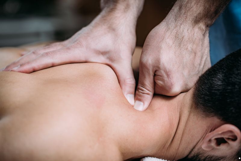 Vì sao nam giới yêu thích massage Thái?