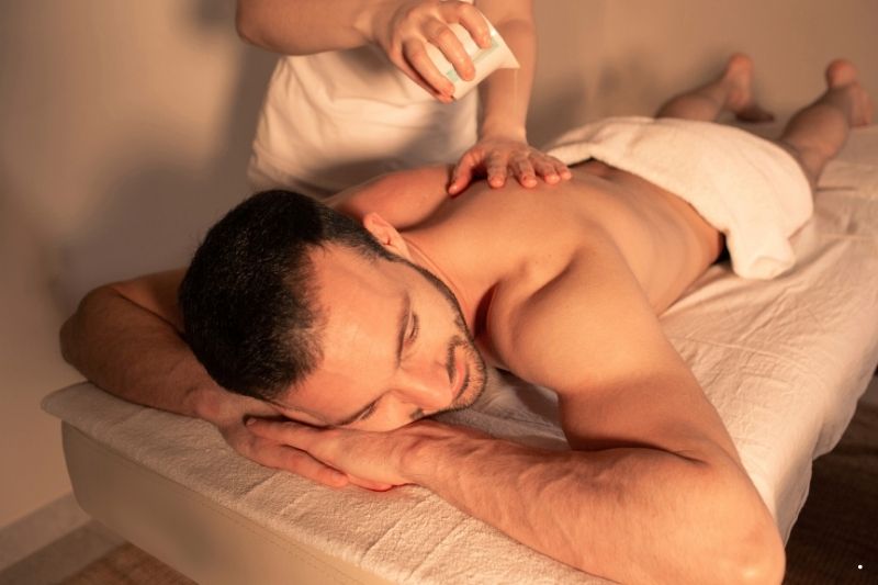 3 lợi thế của c&aacute;c dịch vụ massage body 