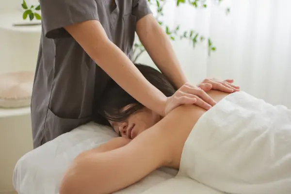 Dịch vụ Massage toàn thân tại quận Tân Bình giá rẻ nhất Tp HCM, phục vụ 24/7 năm 2026 