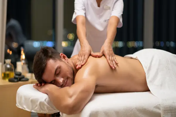 Địa chỉ Massage khách sạn tại Hà Nội giá rẻ, phục vụ 24/7 , nhiều ưu đãi 2026